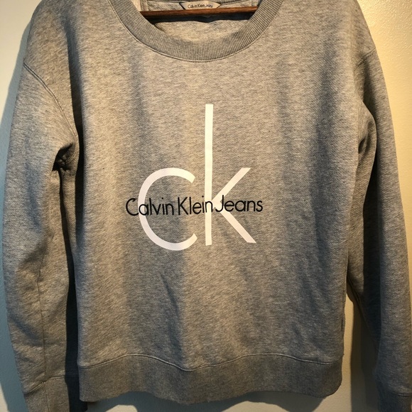 Calvin Klein pullover - Picture 2 of 4